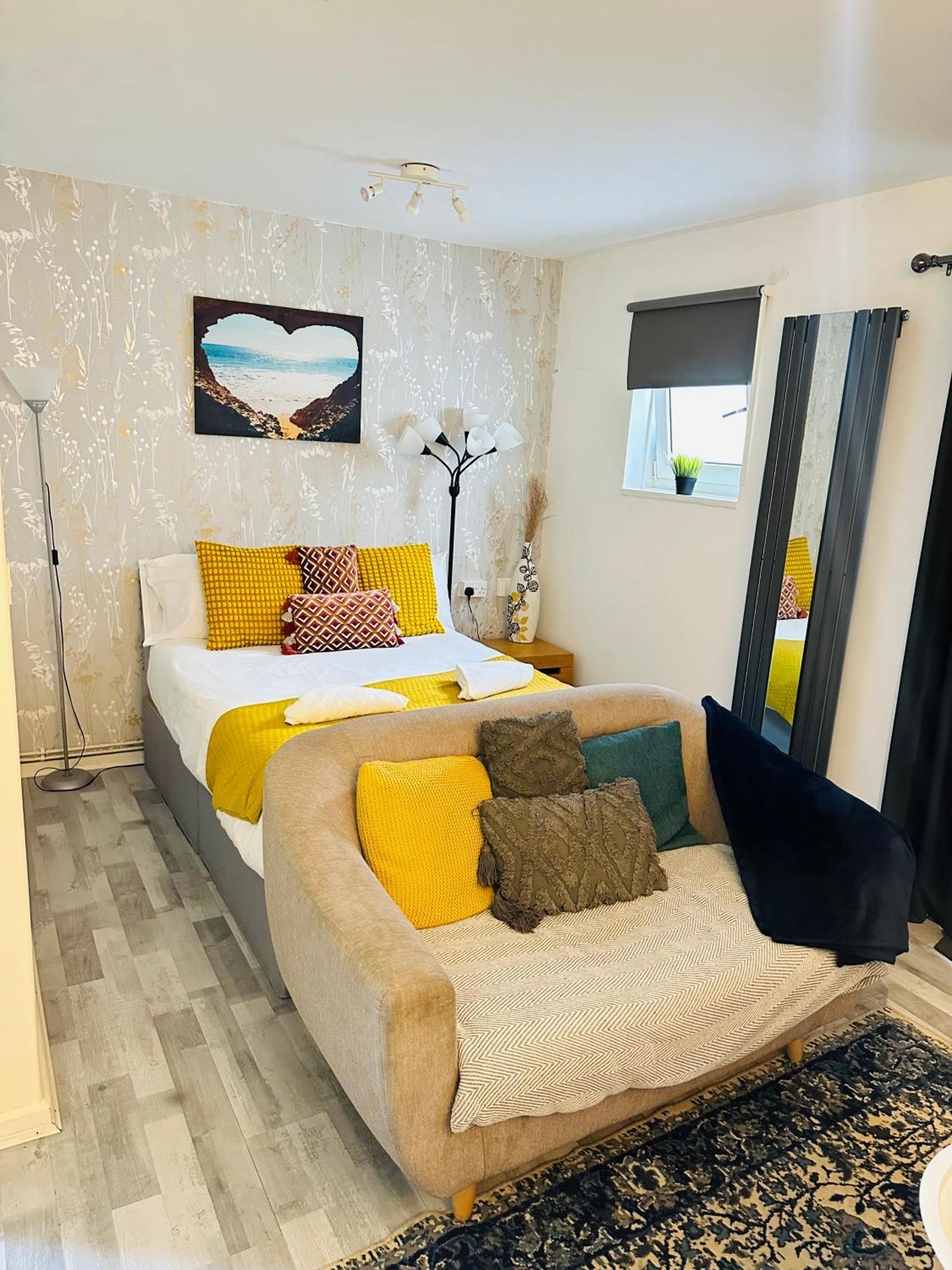 Studio Apartment In London, Bethnal Green Dış mekan fotoğraf